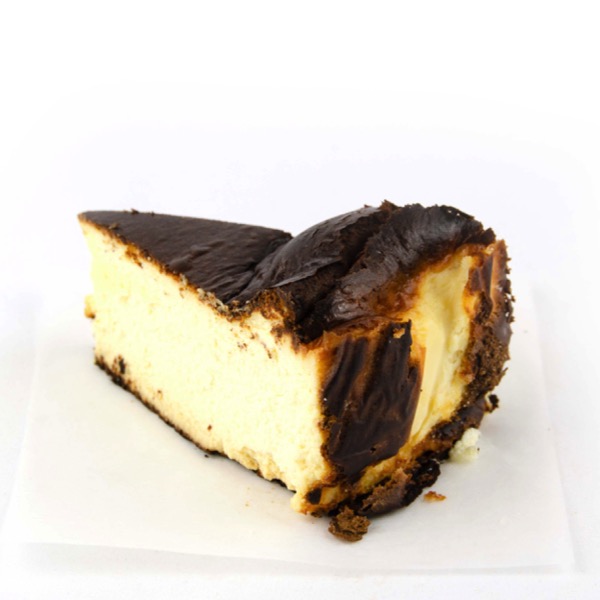 Basque Cheesecake by La Bamboche Patisserie